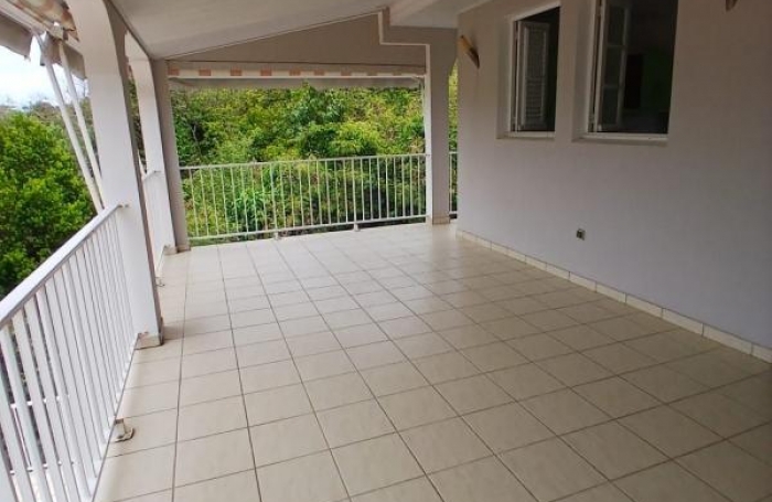 Vente Maison 253.78m&sup2; 11 pi&#232;ces Le François