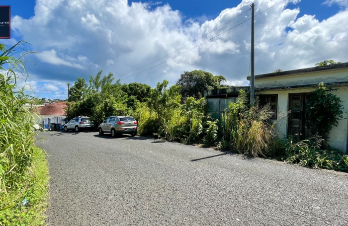 À Vendre - Terrain à fort potentiel - Trinité
