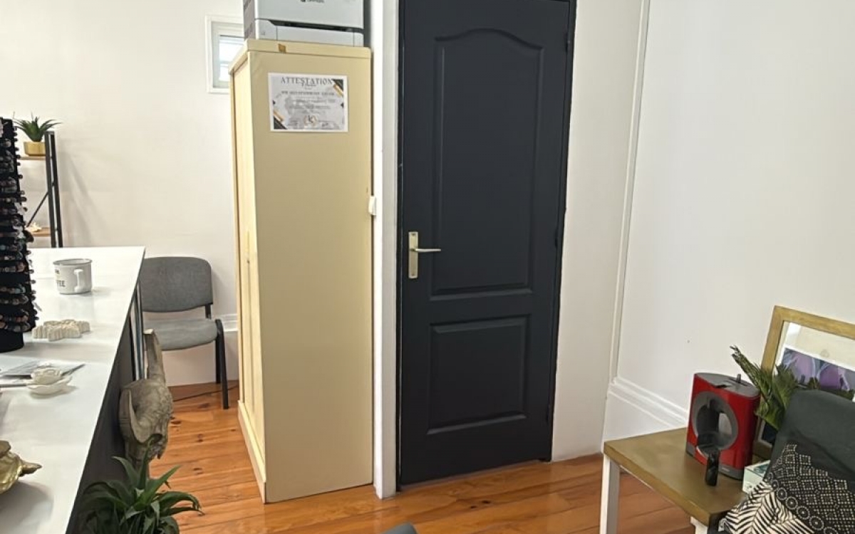 SAINTE LUCE - BOURG -LOCAL COMMERCIAL NEUF DE 35 M2- 850 &euro;