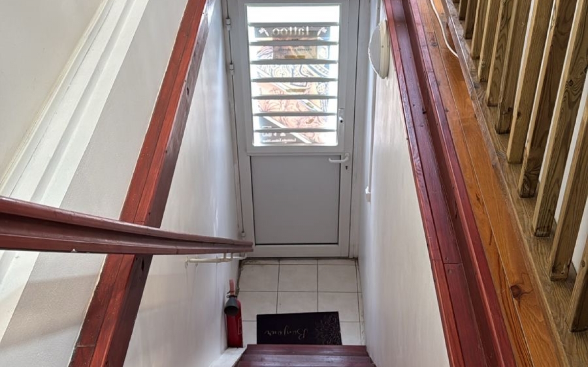 SAINTE LUCE - BOURG -LOCAL COMMERCIAL NEUF DE 35 M2- 850 &euro;