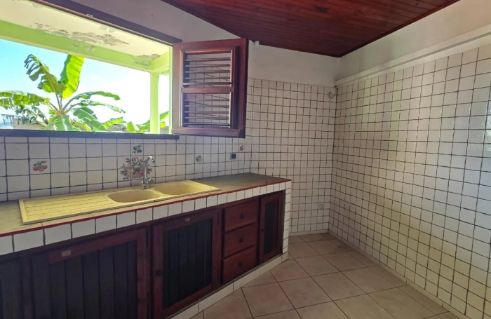 Location Local commercial 3 pi&#232;ces Ducos