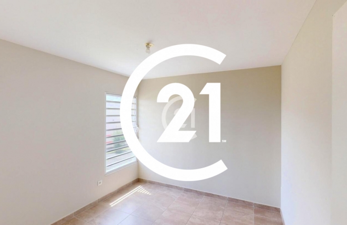 Vente Appartement 77.78m&sup2; 3 pi&#232;ces Fort de france