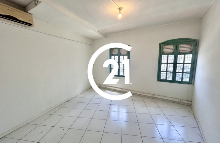 Location Appartement 78.89m&sup2; 3 pi&#232;ces Fort de france