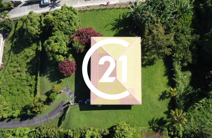 Vente Maison 137.00m&sup2; 5 pi&#232;ces La Trinité