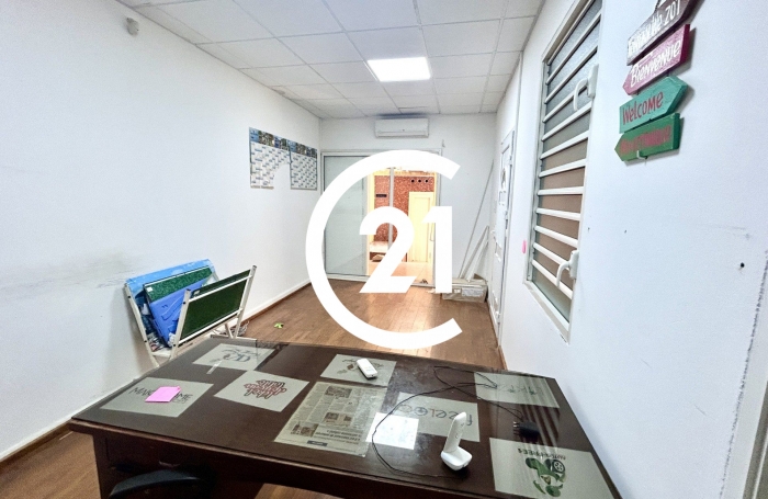 Location Bureaux 30m&sup2; 1 pièce Fort de france