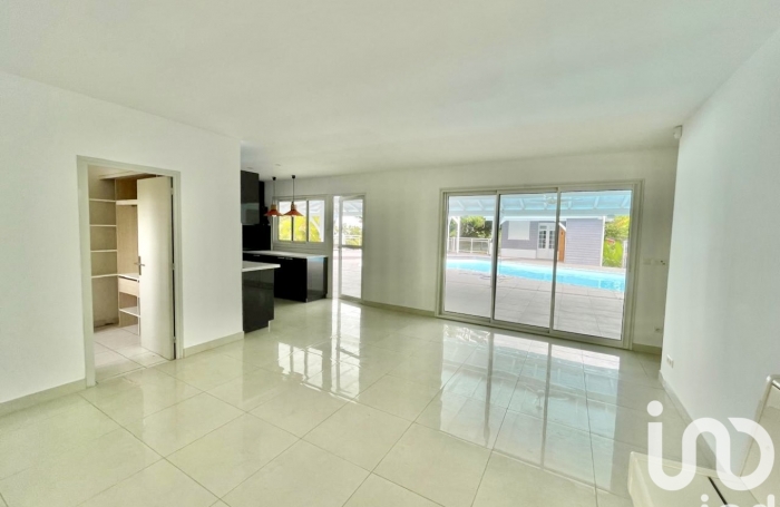 Vente Maison 180m&sup2; 5 pi&#232;ces La Trinité