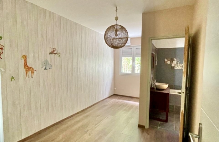 Vente Maison 180m&sup2; 5 pi&#232;ces La Trinité