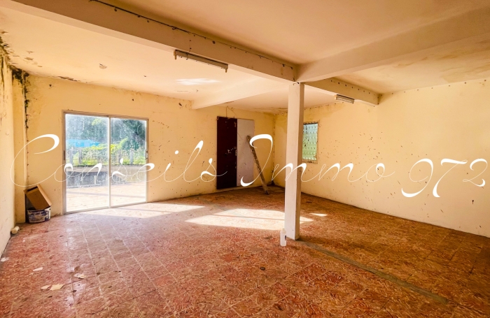 &Agrave; Vendre   Ensemble Immobilier &agrave; r&eacute;inventer   Bourg du Marin