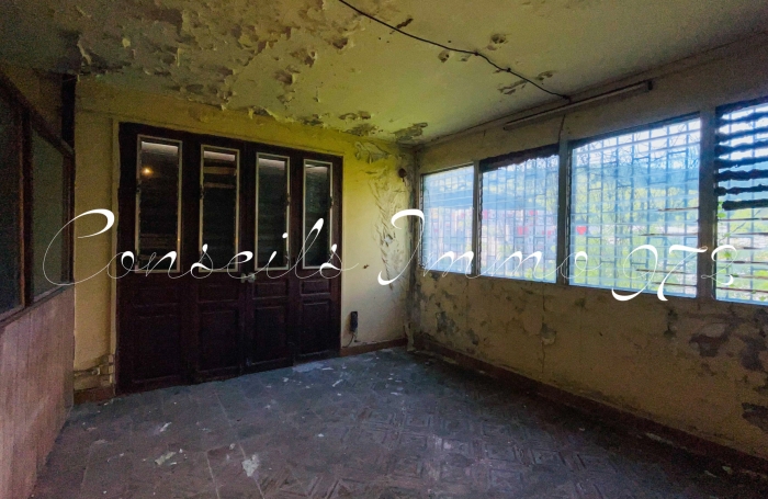 &Agrave; Vendre   Ensemble Immobilier &agrave; r&eacute;inventer   Bourg du Marin