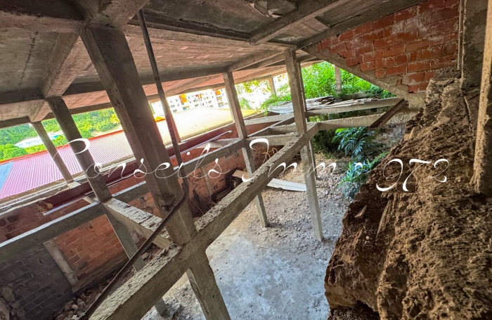 &Agrave; Vendre   Ensemble Immobilier &agrave; r&eacute;inventer   Bourg du Marin