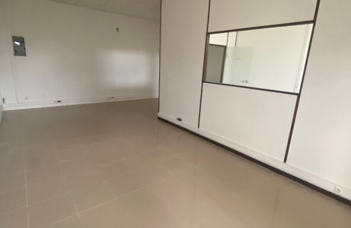 Location Bureaux 50m&sup2; Le Lamentin