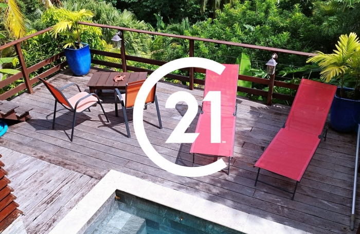 Vente Maison 180.00m&sup2; 7 pi&#232;ces Rivière Pilote