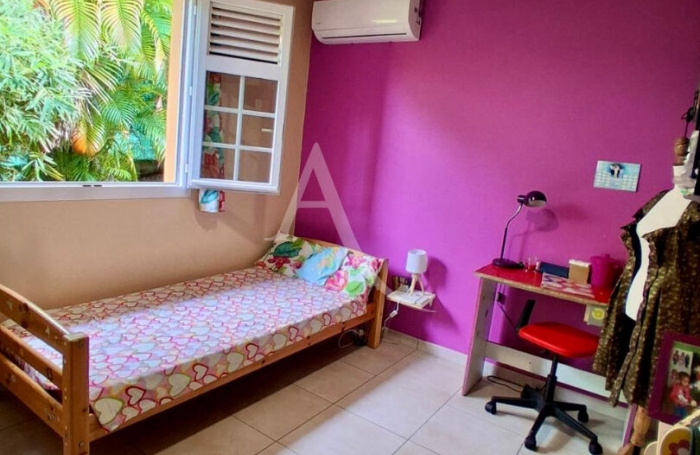 Vente Maison 87.3m&sup2; 4 pi&egrave;ces Ducos