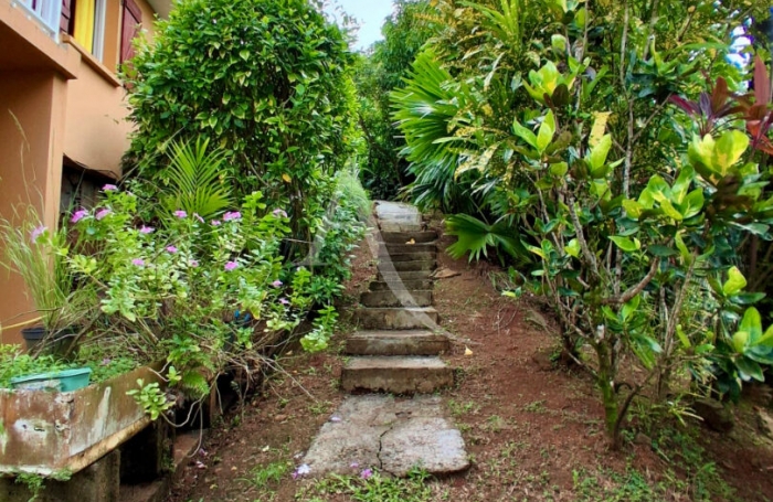 Vente Maison 87.3m&sup2; 4 pi&egrave;ces Ducos