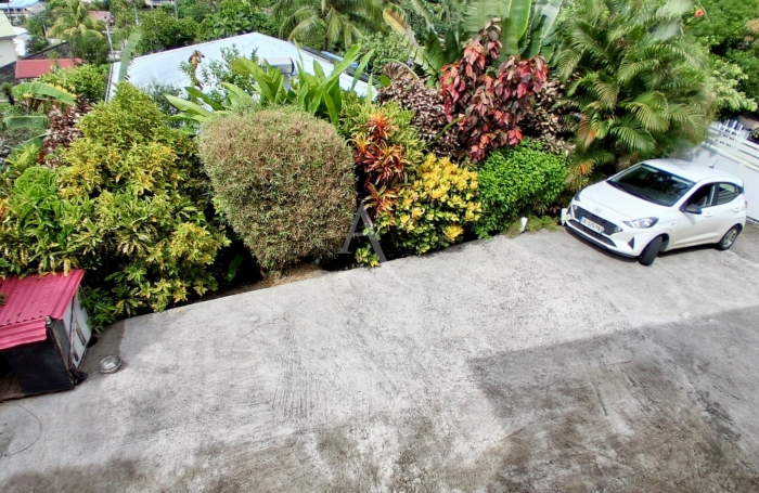 Vente Maison 87.3m&sup2; 4 pi&egrave;ces Ducos