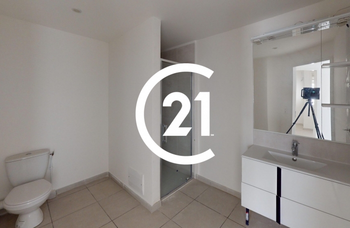 Location Appartement 75.46m&sup2; 3 pi&#232;ces Fort de france