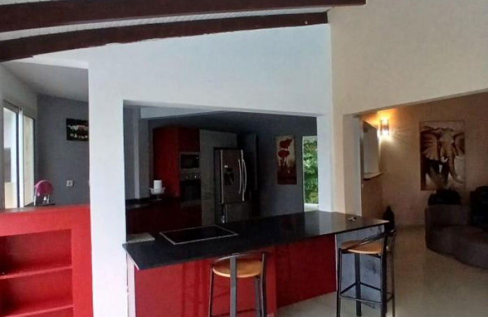 Vente Maison 156m&sup2; 4 pièces Schoelcher