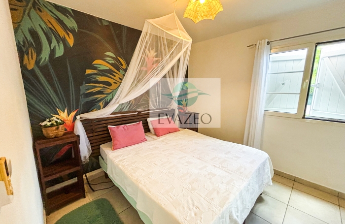 Appartement T2 67m2 + parking ferm&eacute; - piscine - TROIS-ILETS