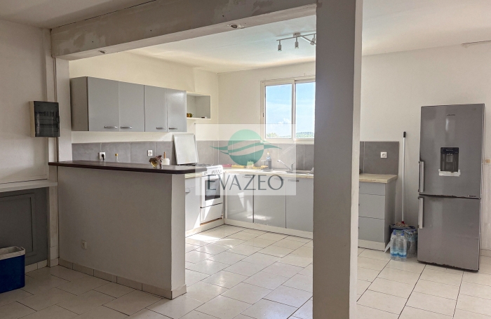 Villa 240m2 - 4 chambres - Piscine - SAINTE-LUCE