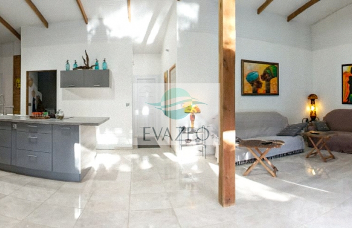 Villa 168m2 2ch + T2 ind&eacute;pendant - Piscine - LE MARIN