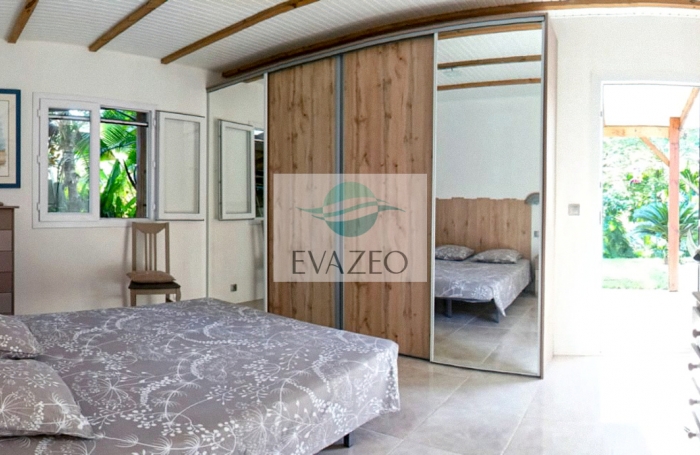 Villa 168m2 2ch + T2 ind&eacute;pendant - Piscine - LE MARIN