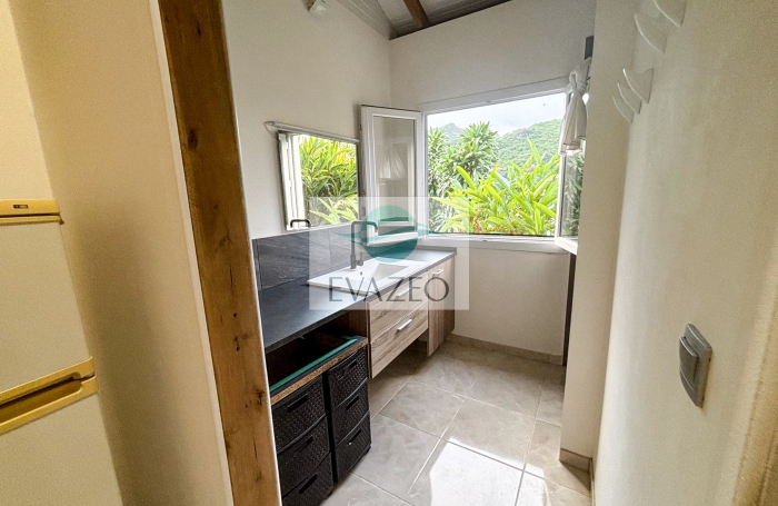 Villa 168m2 2ch + T2 ind&eacute;pendant - Piscine - LE MARIN