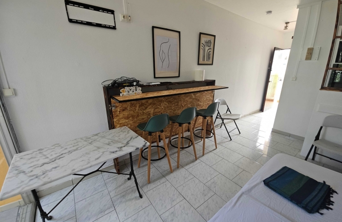 Tr&egrave;s joli studio meubl&eacute; &agrave; la Pointe du Bout