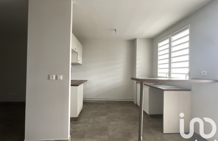 Vente Appartement 81m&sup2; 4 pièces Fort de france