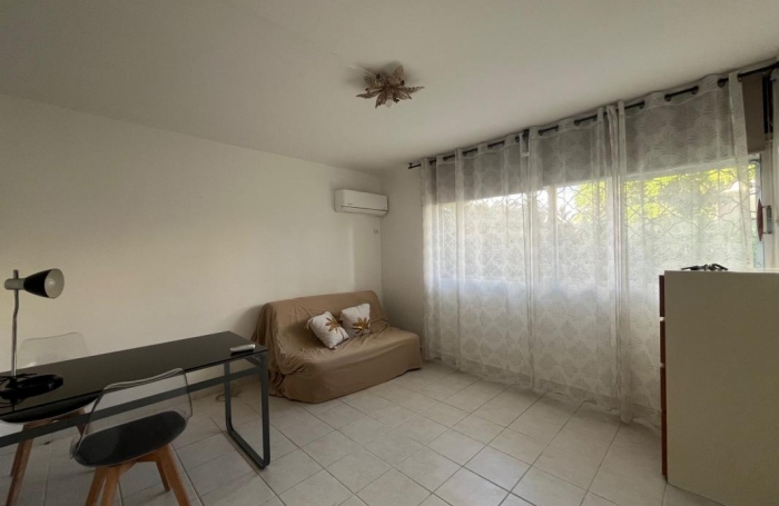 Location Appartement 23.87m&sup2; 1 pièce Fort de france