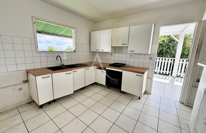 Vente Maison 102.24m&sup2; 4 pi&egrave;ces Saint-Joseph