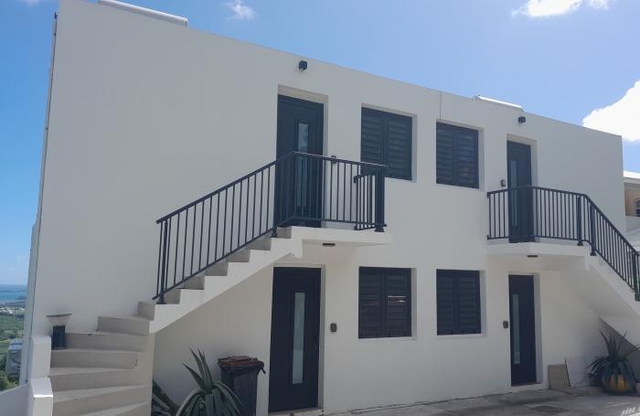 Immeuble de standing  de 4 appartements T2 avec magnifique vue mer et campagne