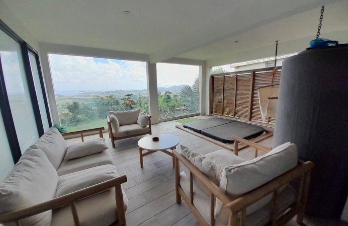 Immeuble de standing  de 4 appartements T2 avec magnifique vue mer et campagne