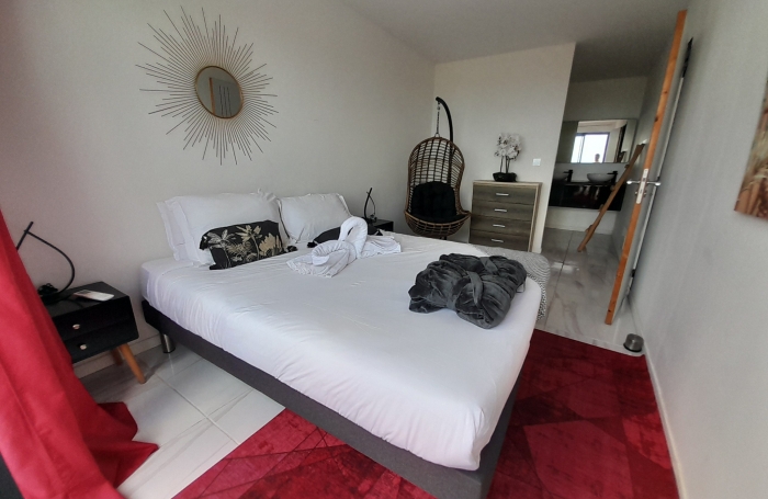 Immeuble de standing  de 4 appartements T2 avec magnifique vue mer et campagne