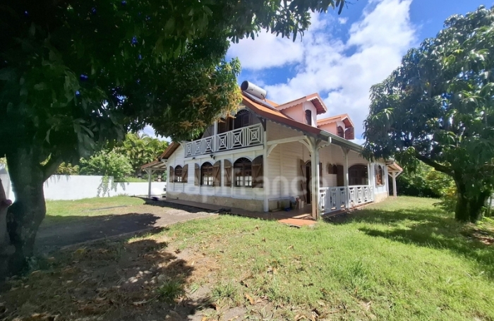 Vente Maison 141m&sup2; 7 pièces Saint Pierre