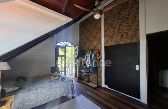 Vente Maison 141m&sup2; 7 pièces Saint Pierre