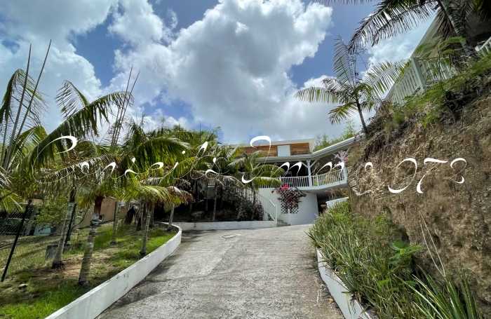 Villa meubl&eacute;e avec piscine &agrave; louer   Dizac - Le Diamant (Martinique)