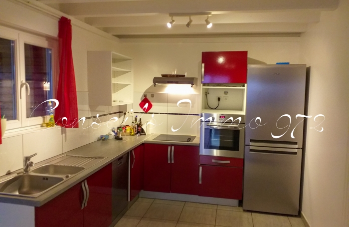 Villa meubl&eacute;e avec piscine &agrave; louer   Dizac - Le Diamant (Martinique)