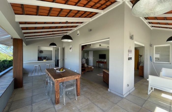 VILLA T4 AVEC PISCINE VUE MER ET double GARAGE