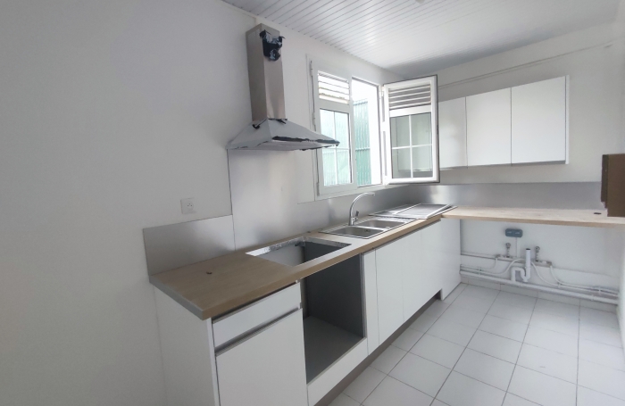 APPARTEMENT T3 BIS RDC - FOND LADA