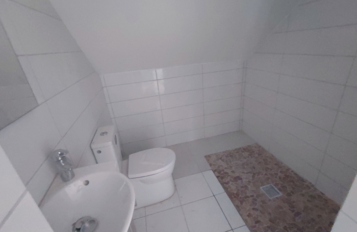 APPARTEMENT T3 BIS RDC - FOND LADA