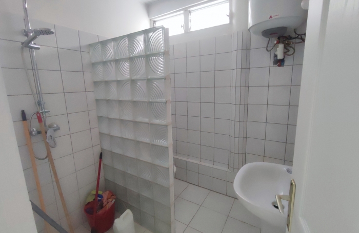 APPARTEMENT T3 BIS RDC - FOND LADA