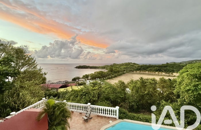 Vente Maison 145m&sup2; 6 pièces La Trinit&eacute;