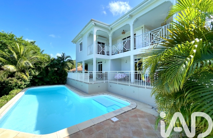 Vente Maison 145m&sup2; 6 pièces La Trinit&eacute;