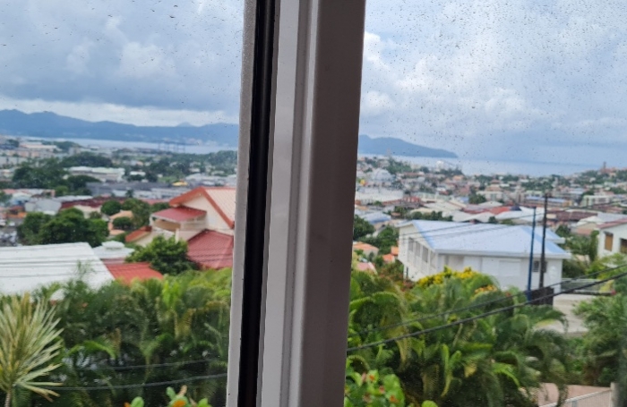 Appartement T3 avec vue mer - FORT DE FRANCE