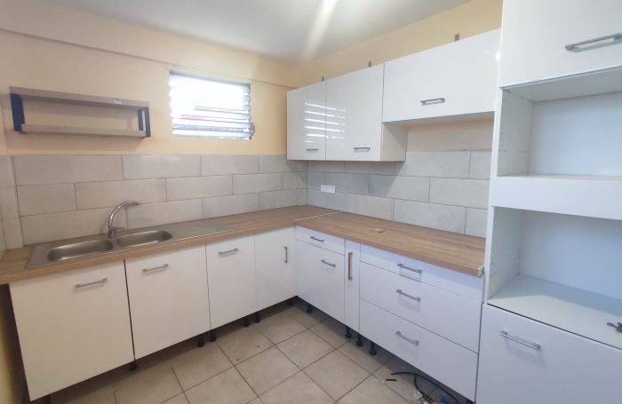 T4 entièrement rénové avec jardin cloturé- plateau Fofo