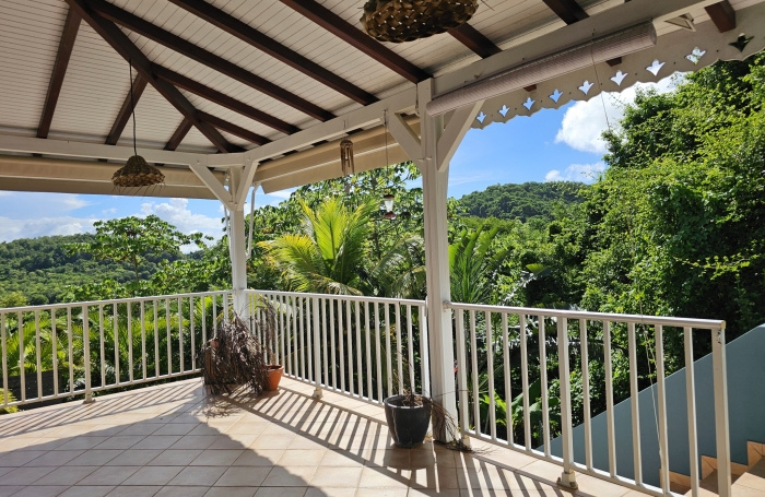 VILLA  T3 AVEC PISCINE + T2 INDEPENDANT