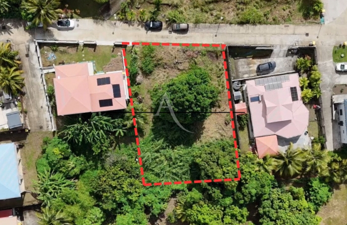 Vente Terrain 733m² Rivière Salée