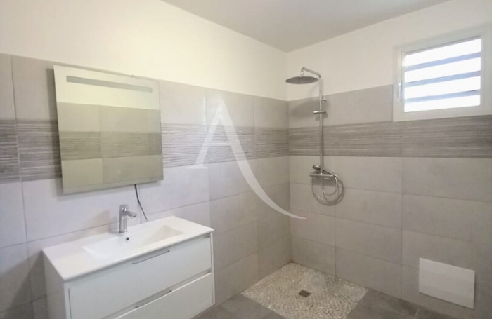 Location Maison 93.97m² 4 pièces Les Trois Ilets