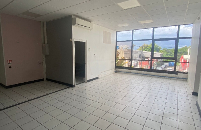 Location Local commercial 88m² Le Lamentin