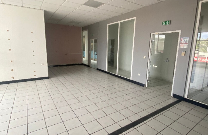 Location Local commercial 88m² Le Lamentin